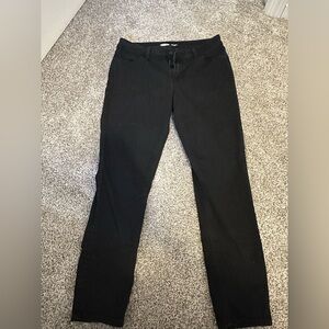 Great condition Old Navy Super Skinny Black Jeans. Size 8 short